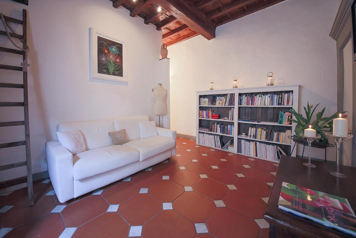 Santa Maria Apartment Florence
